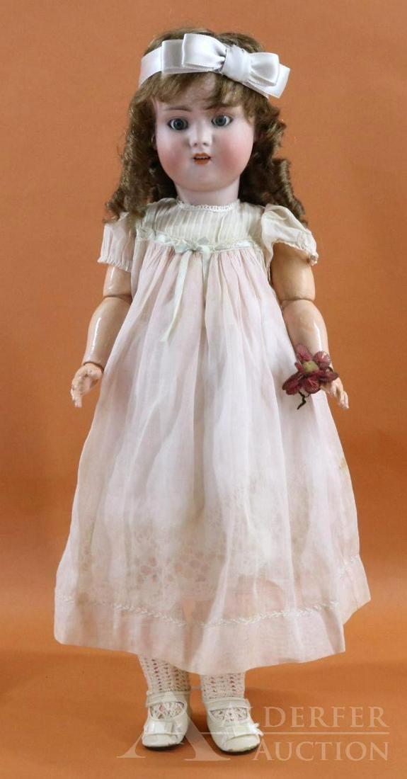 ANTIQUE BISQUE HEAD DOLL. (1 of 8)
