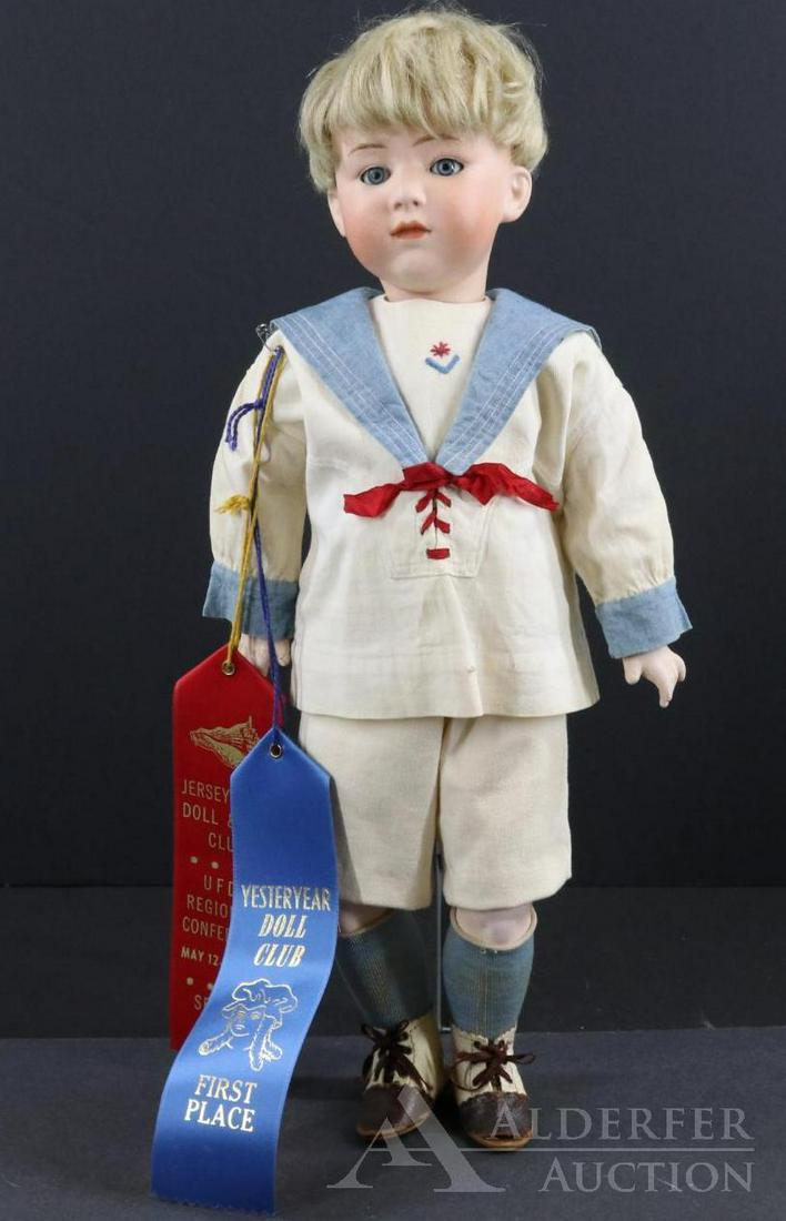ANTIQUE BISQUE HEAD CHARACTER DOLL. (1 of 12)