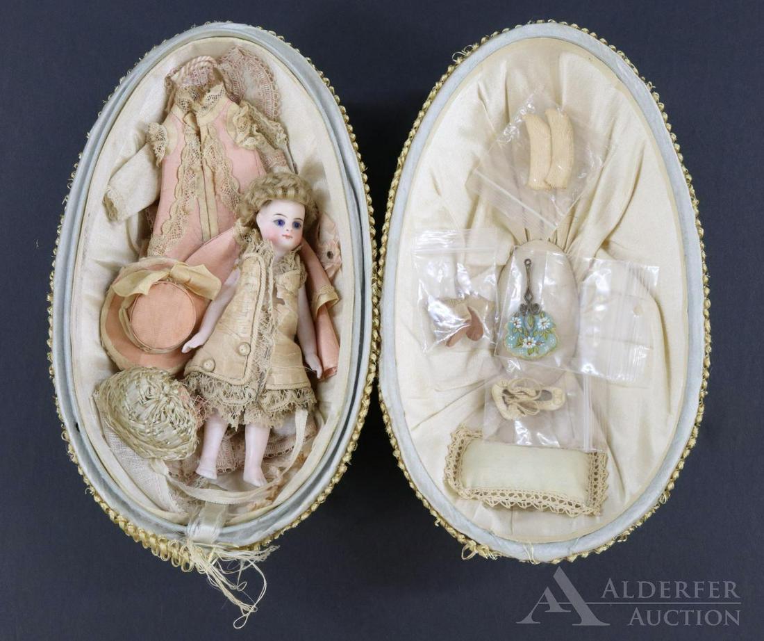 ANTIQUE FRENCH ALL BISQUE MIGNONETTE DOLL. (1 of 10)