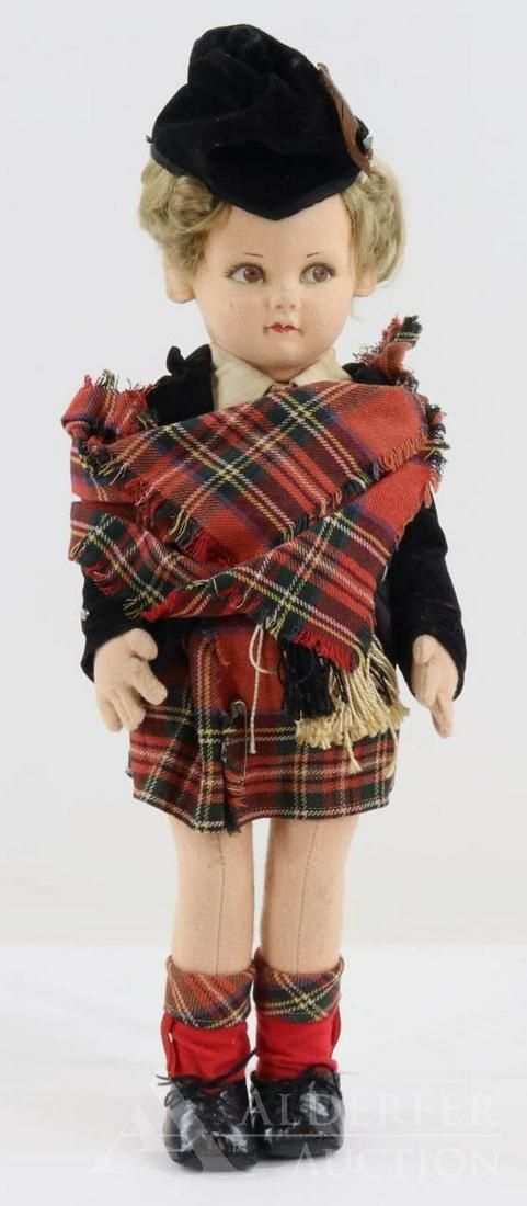 LOT OF CLOTH DOLLS. (1 of 9)