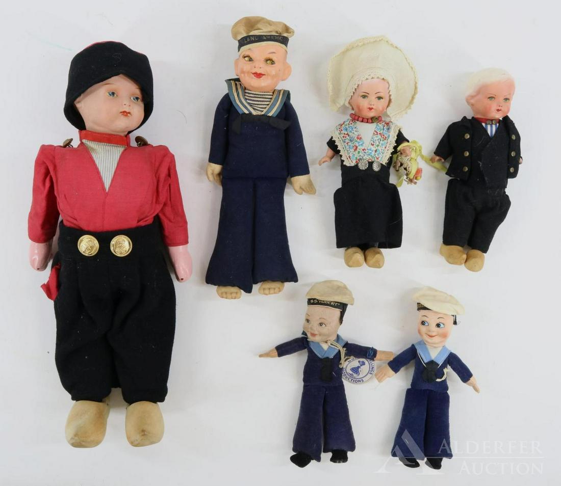 LOT OF  DOLLS IN COSTUME. (1 of 11)