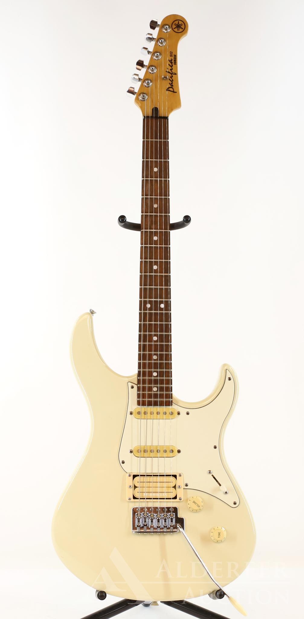 Yamaha Pacifica 512 Electric Guitar (1 of 12)
