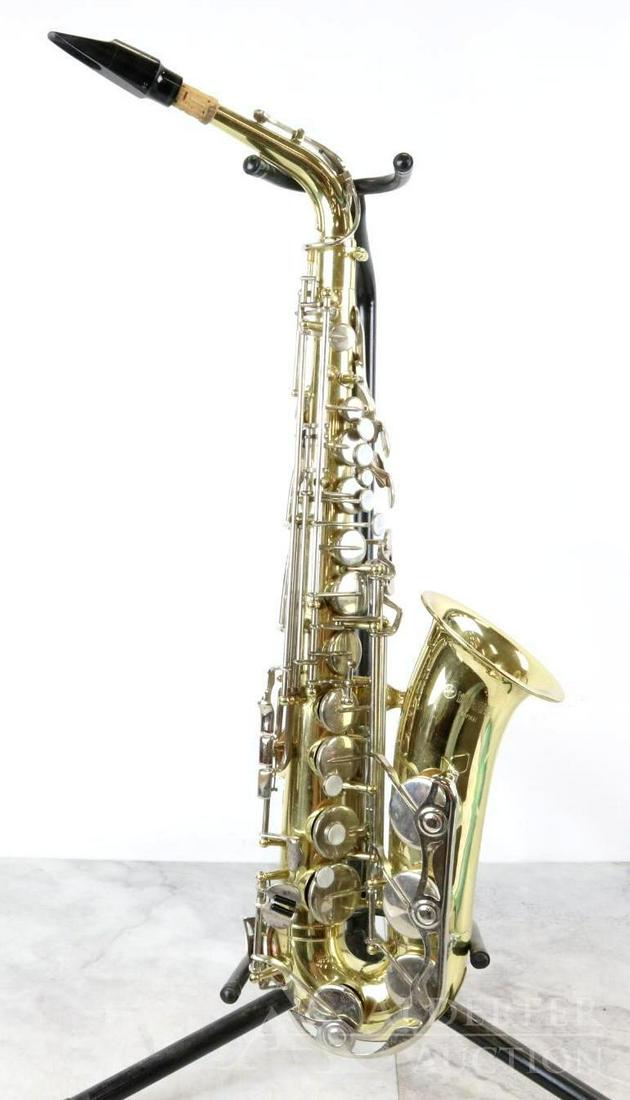 Yamaha Alto Saxophone (1 of 13)