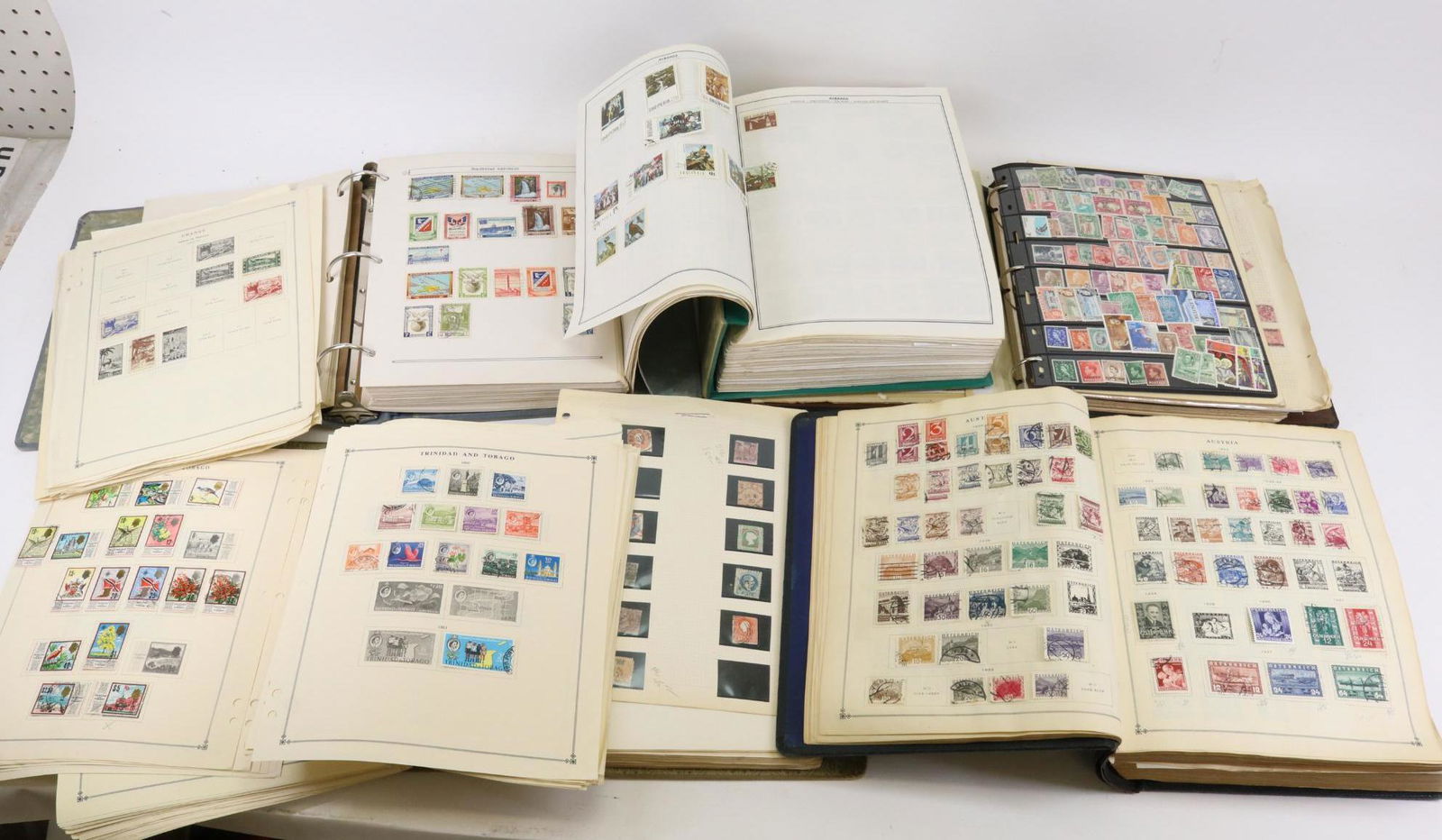 Worldwide Stamps (1 of 7)