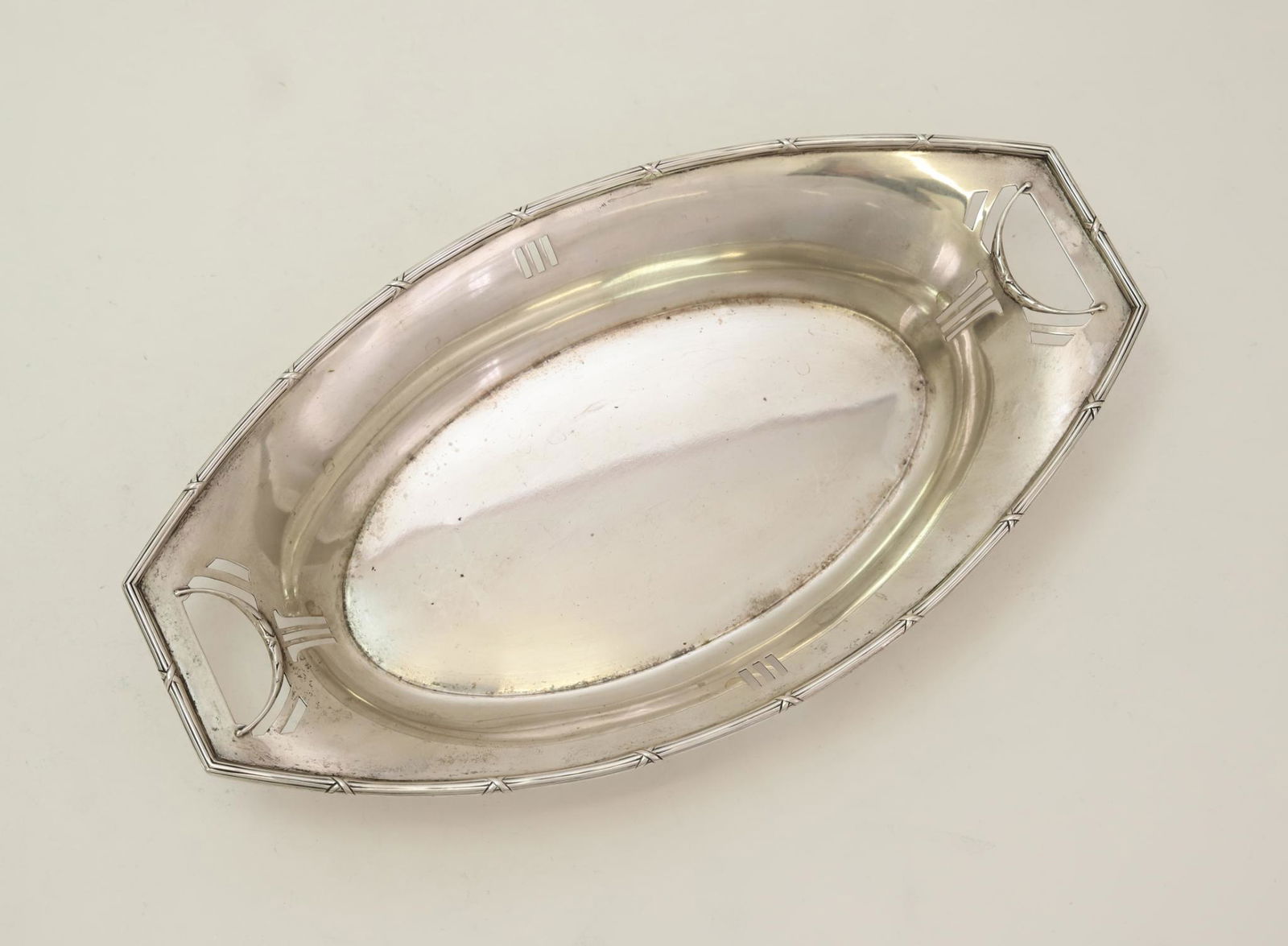 Hugo Bohm German 800 Silver Bread Basket (1 of 9)