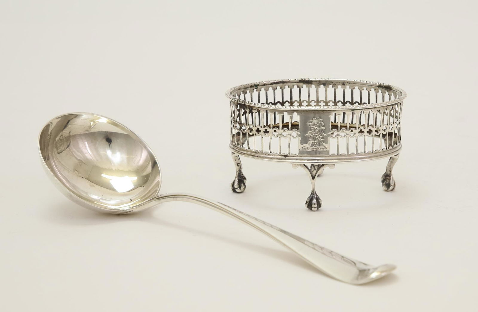 Georgian Sterling Silver Tablewares (1 of 11)