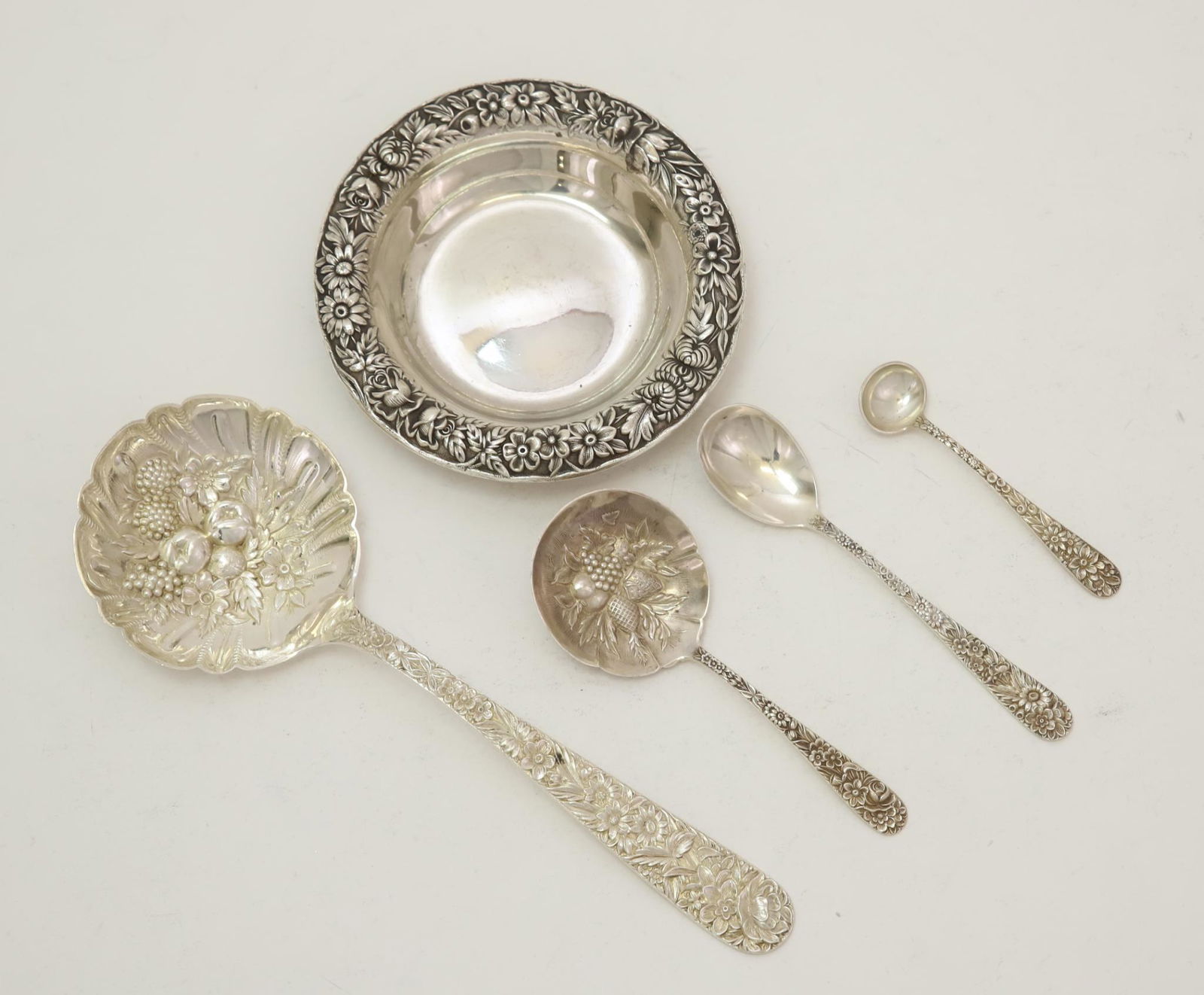 Kirk & Son Repousse Sterling Silver Tablewares (1 of 12)