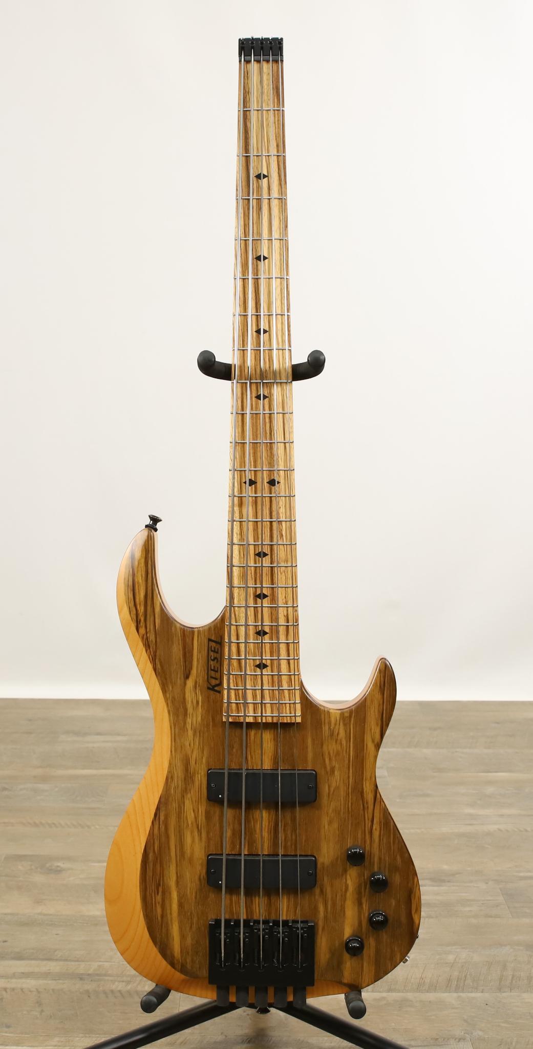 Kiesel Headless 5-String Bass Guitar (1 of 10)