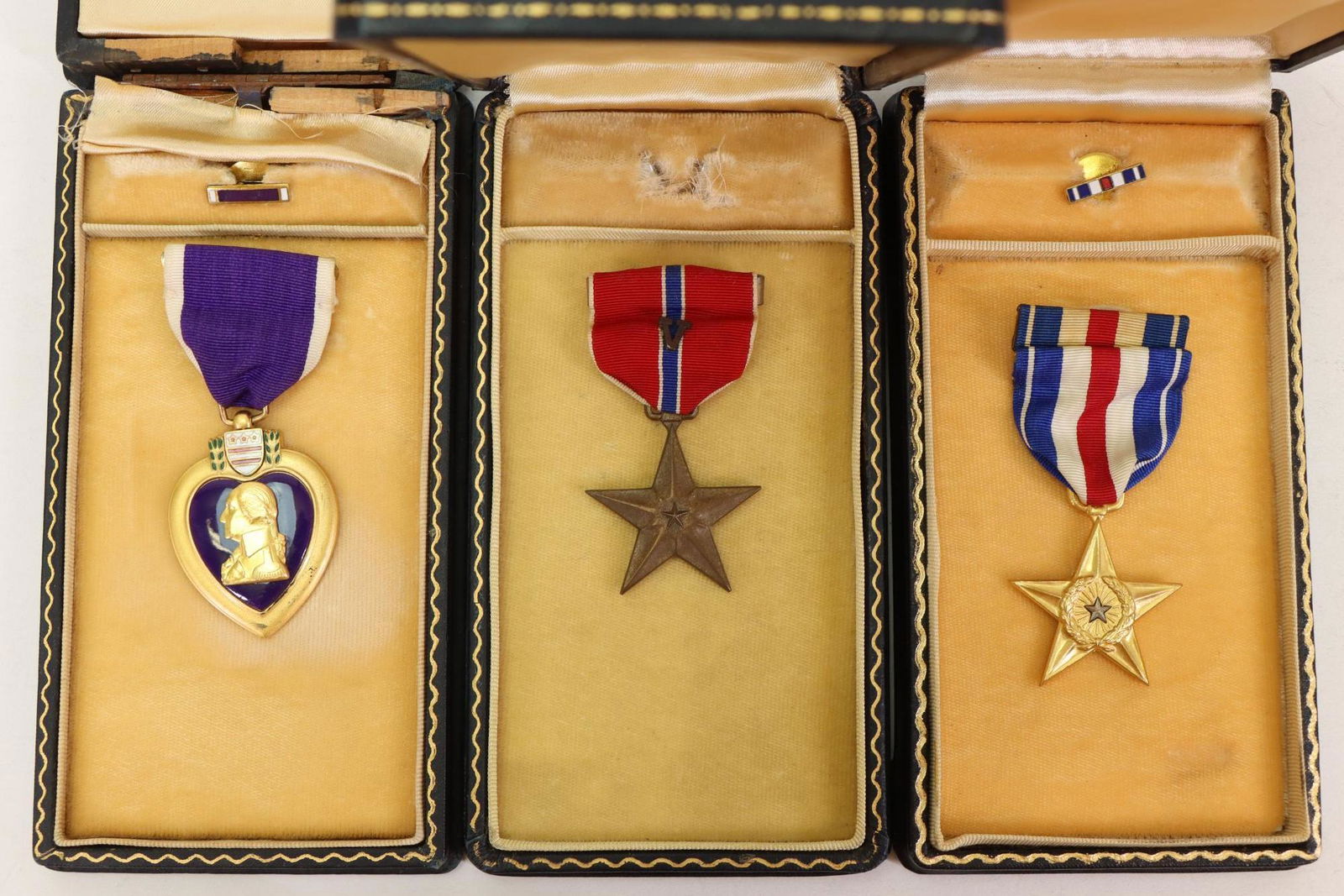 United States World War II Period Cased Medals (1 of 8)