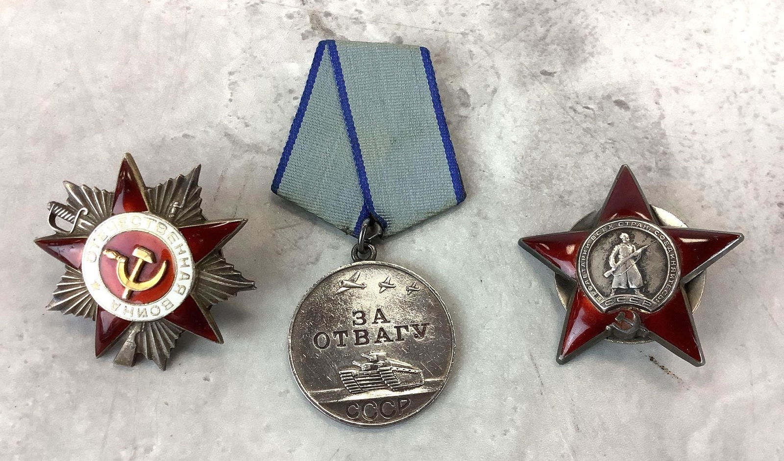 Soviet World War II Orders and Medal (1 of 10)