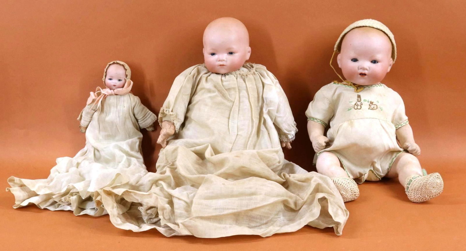 LOT OF ANTIQUE BISQUE HEAD BABY DOLLS. (1 of 13)