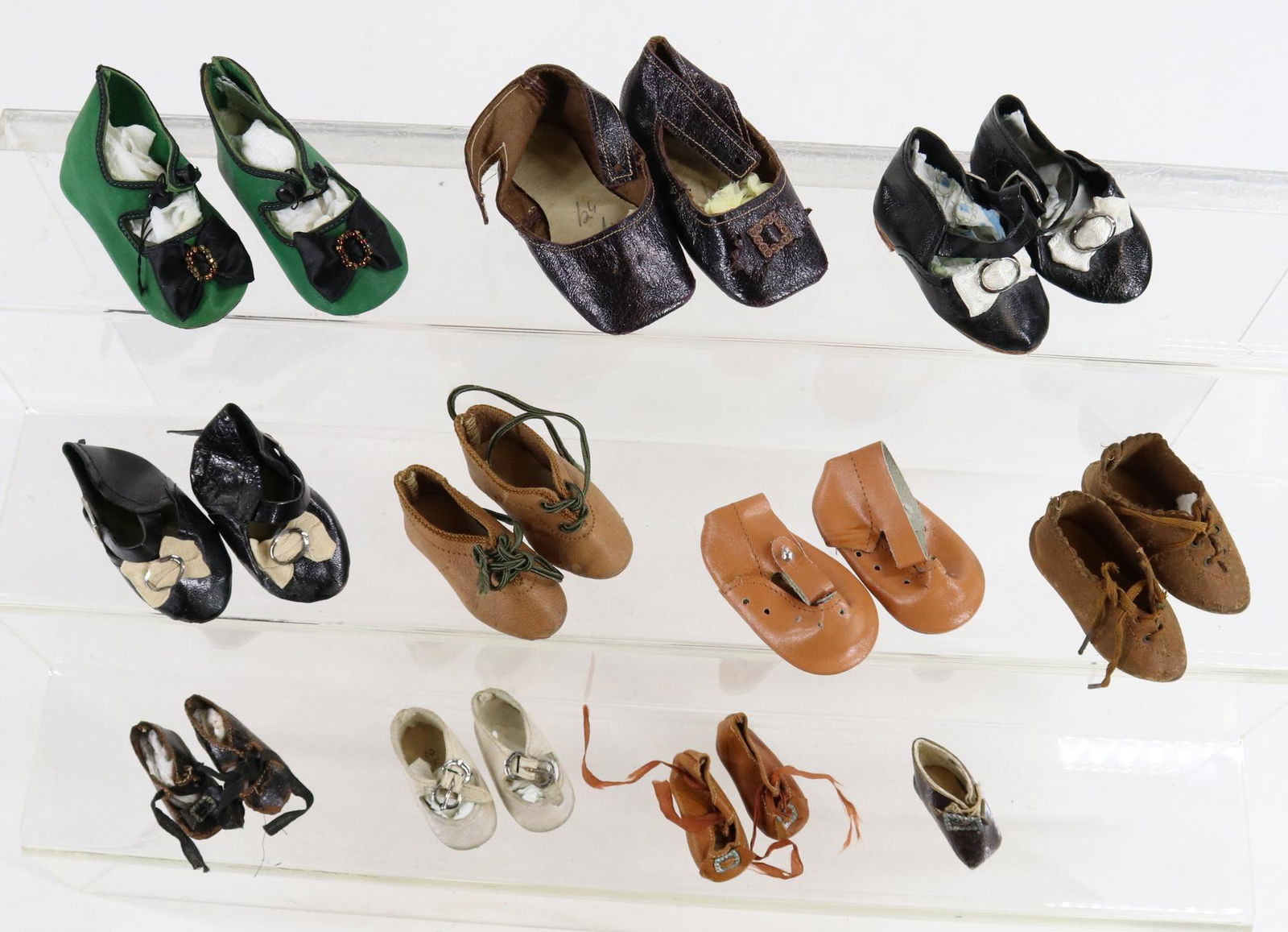 LOT OF ANTIQUE/VINTAGE ACCESSORIES. (1 of 6)