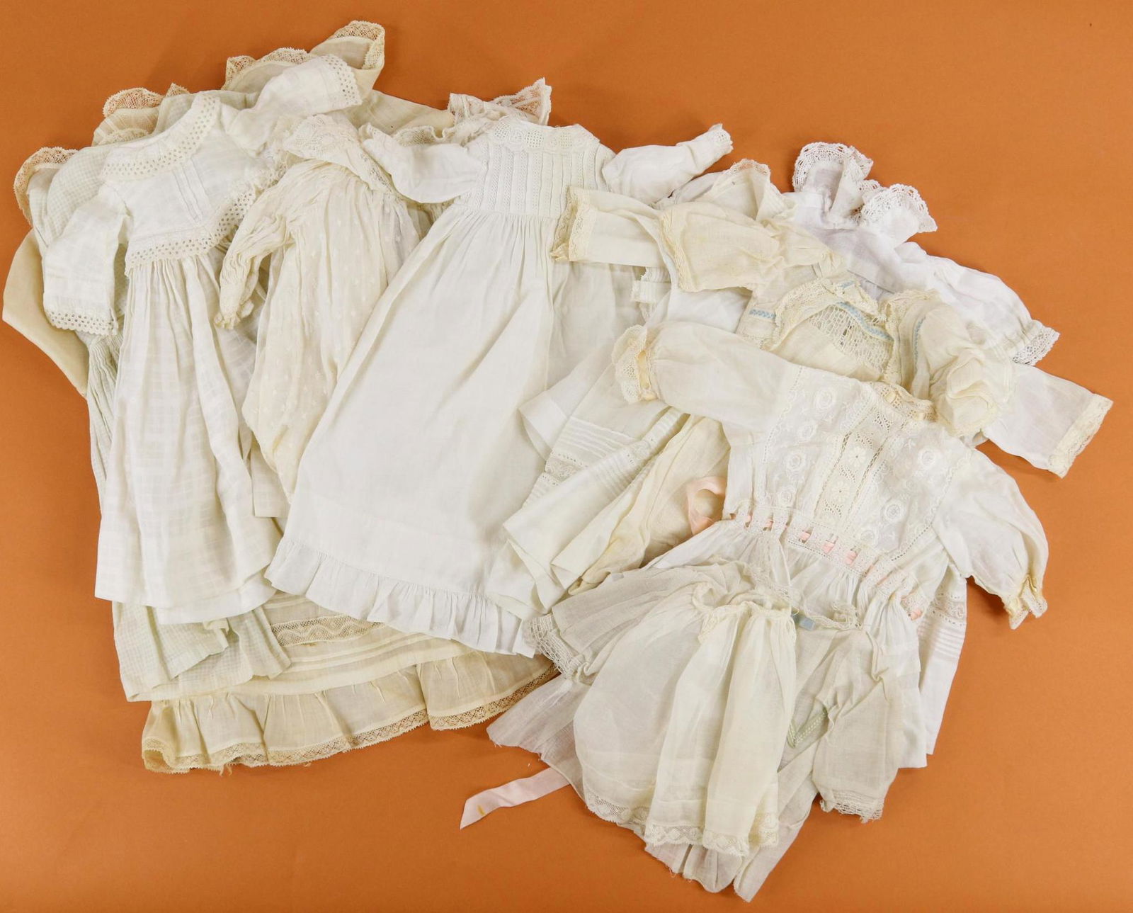 LOT OF ANTIQUE/VINTAGE CLOTHING. (1 of 4)