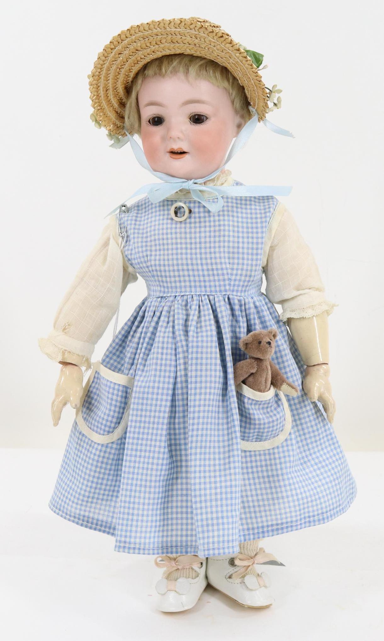 GERMAN BISQUE HEAD DOLL. (1 of 11)