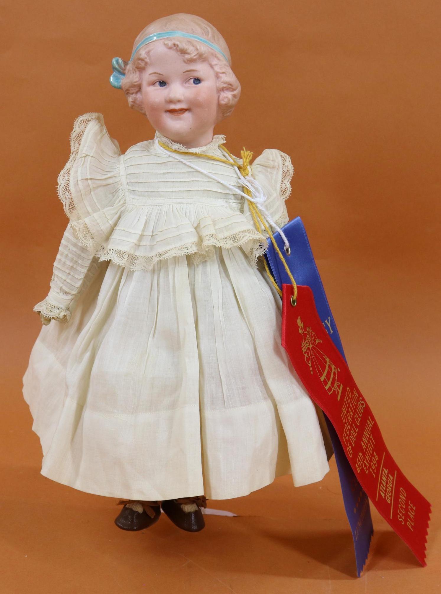 HEUBACH CHARACTER DOLL. (1 of 7)
