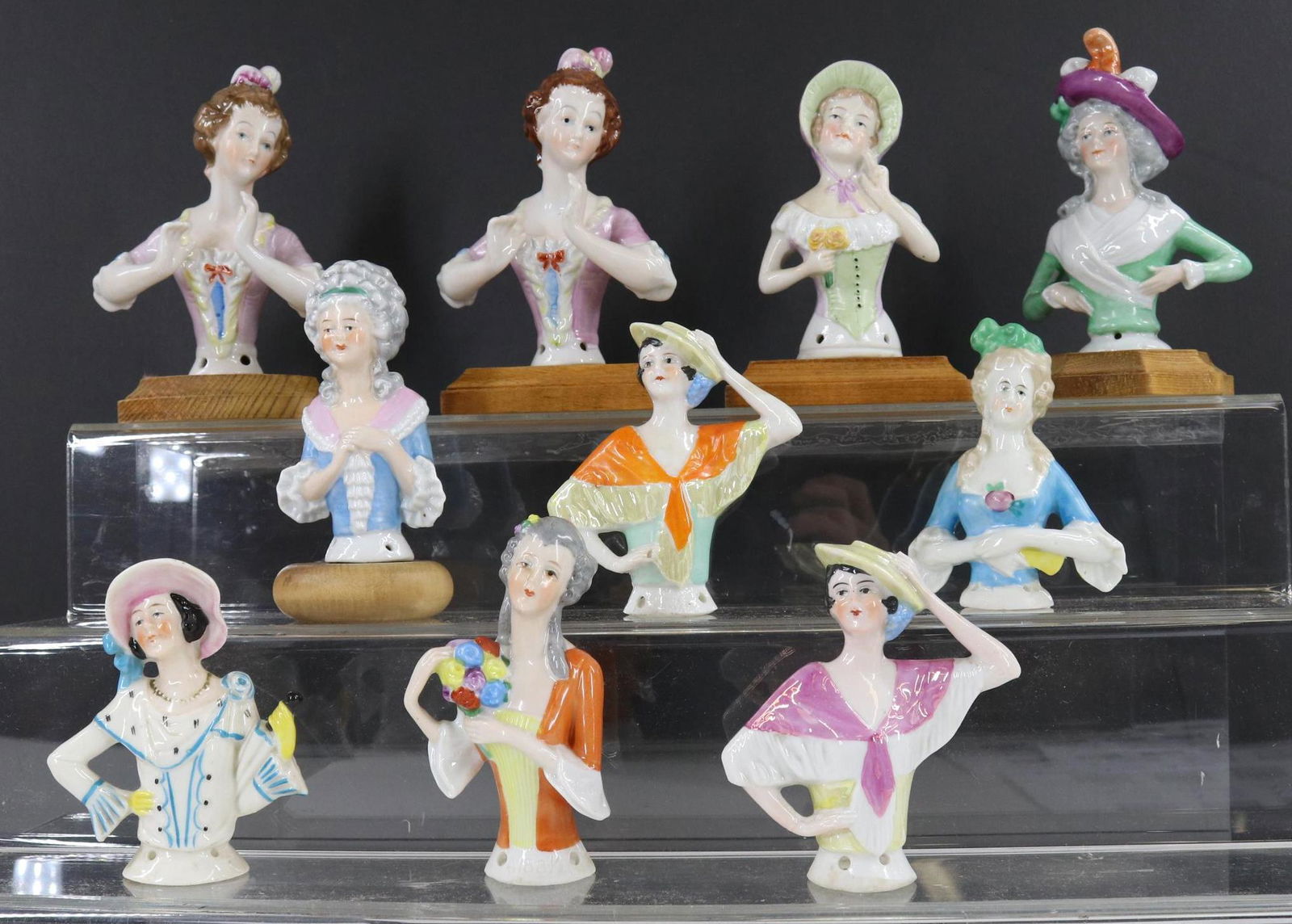 LOT OF HALF DOLLS. (1 of 8)