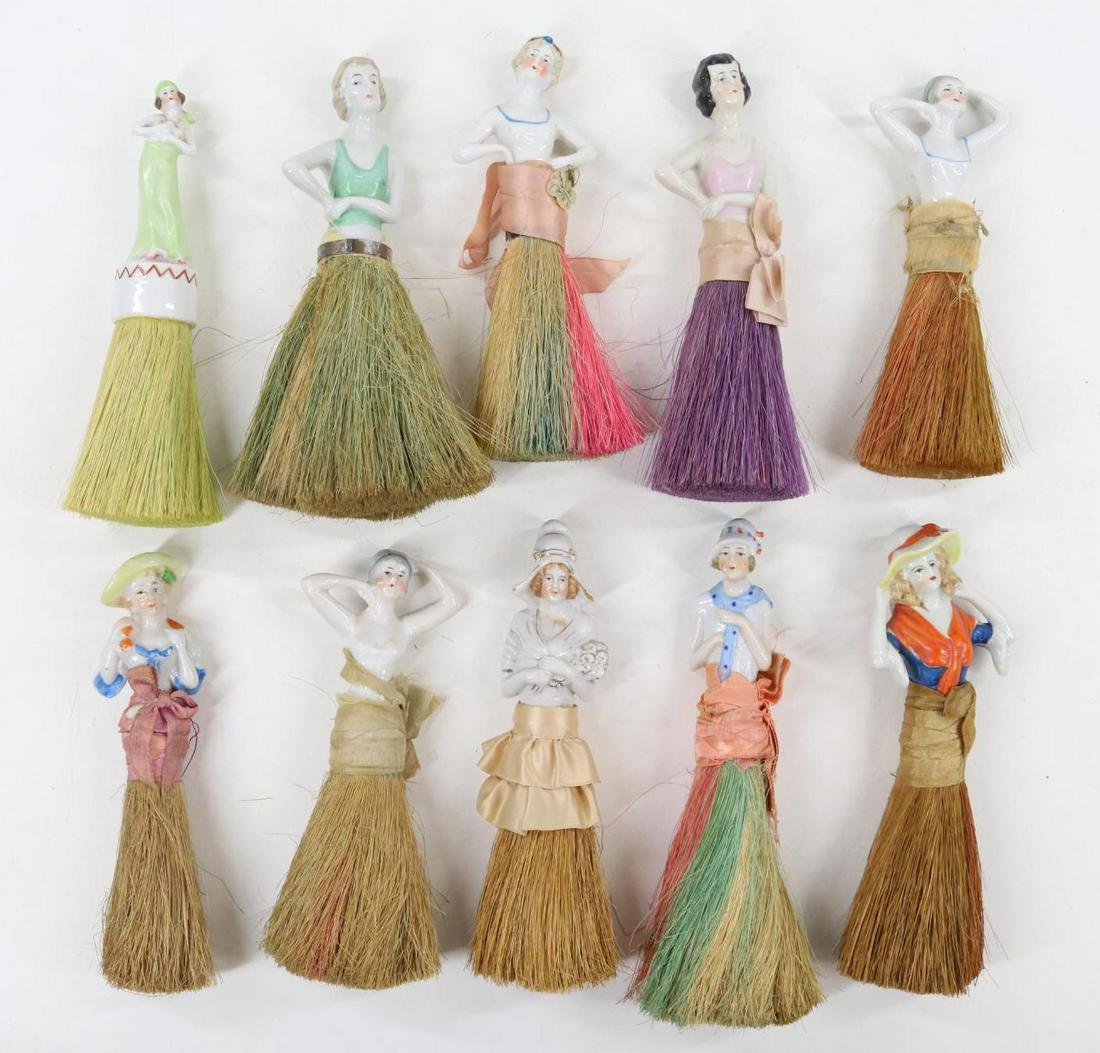 LOT OF HOLIDAY/NOVELTIES. (1 of 10)