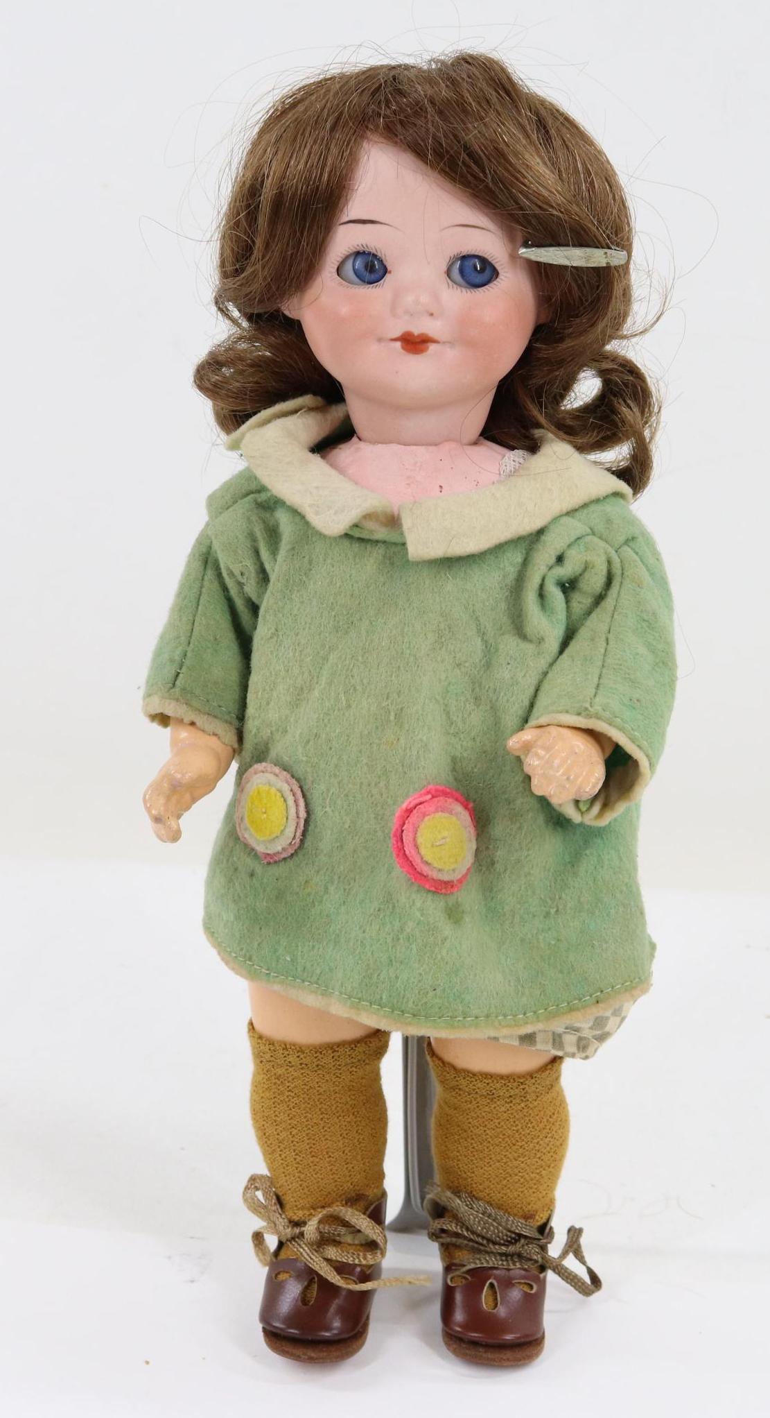 ANTIQUE BISQUE GOOGLY DOLL. (1 of 8)