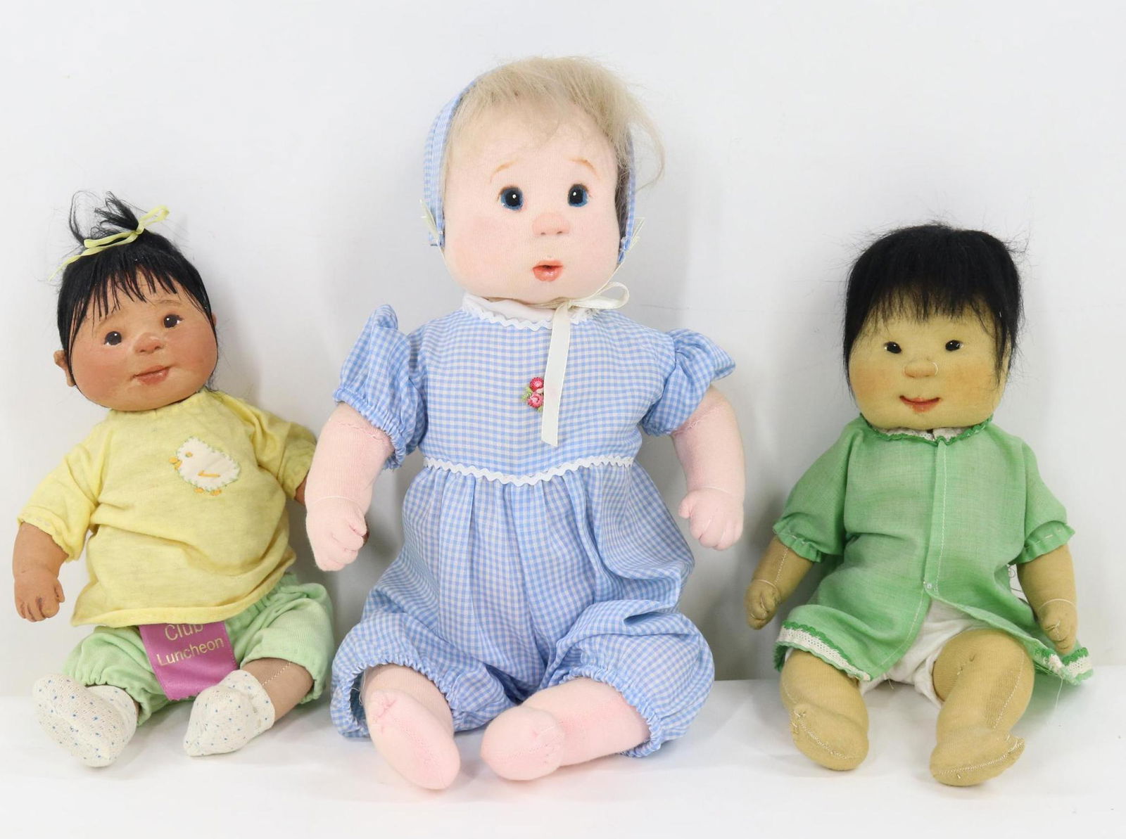 ARTIST DOLL(S). (1 of 8)