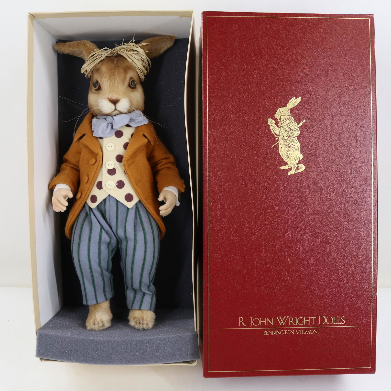 LOT OF R. JOHN WRIGHT.: 17" MIB "The March Hare" 155/250 . No certificate in box.