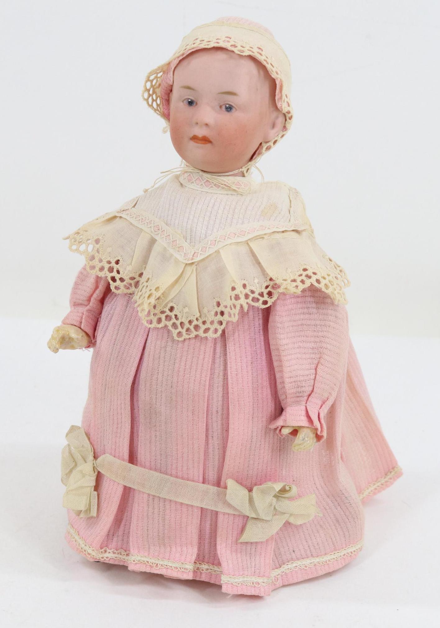 LOT OF HOLIDAY/NOVELTIES. (1 of 9)