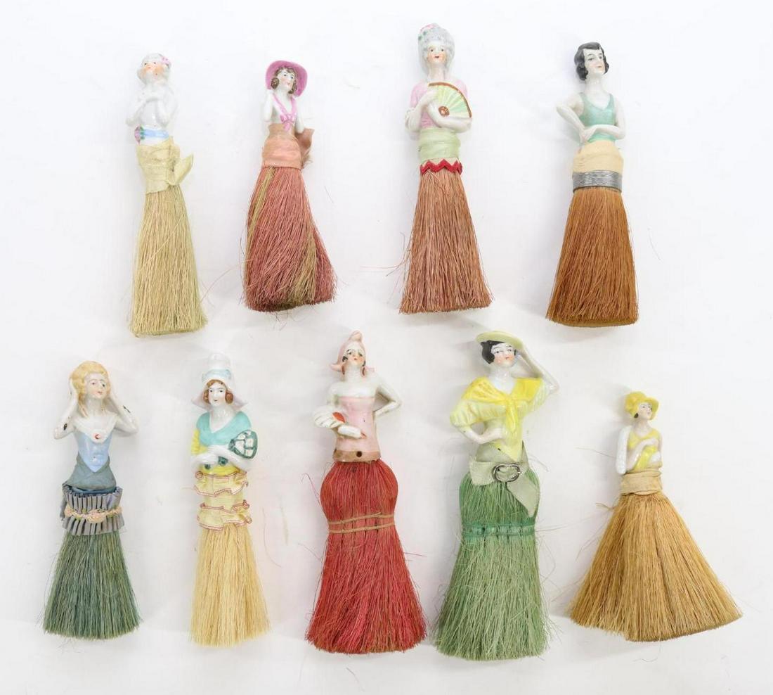 LOT OF HOLIDAY/NOVELTIES. (1 of 8)