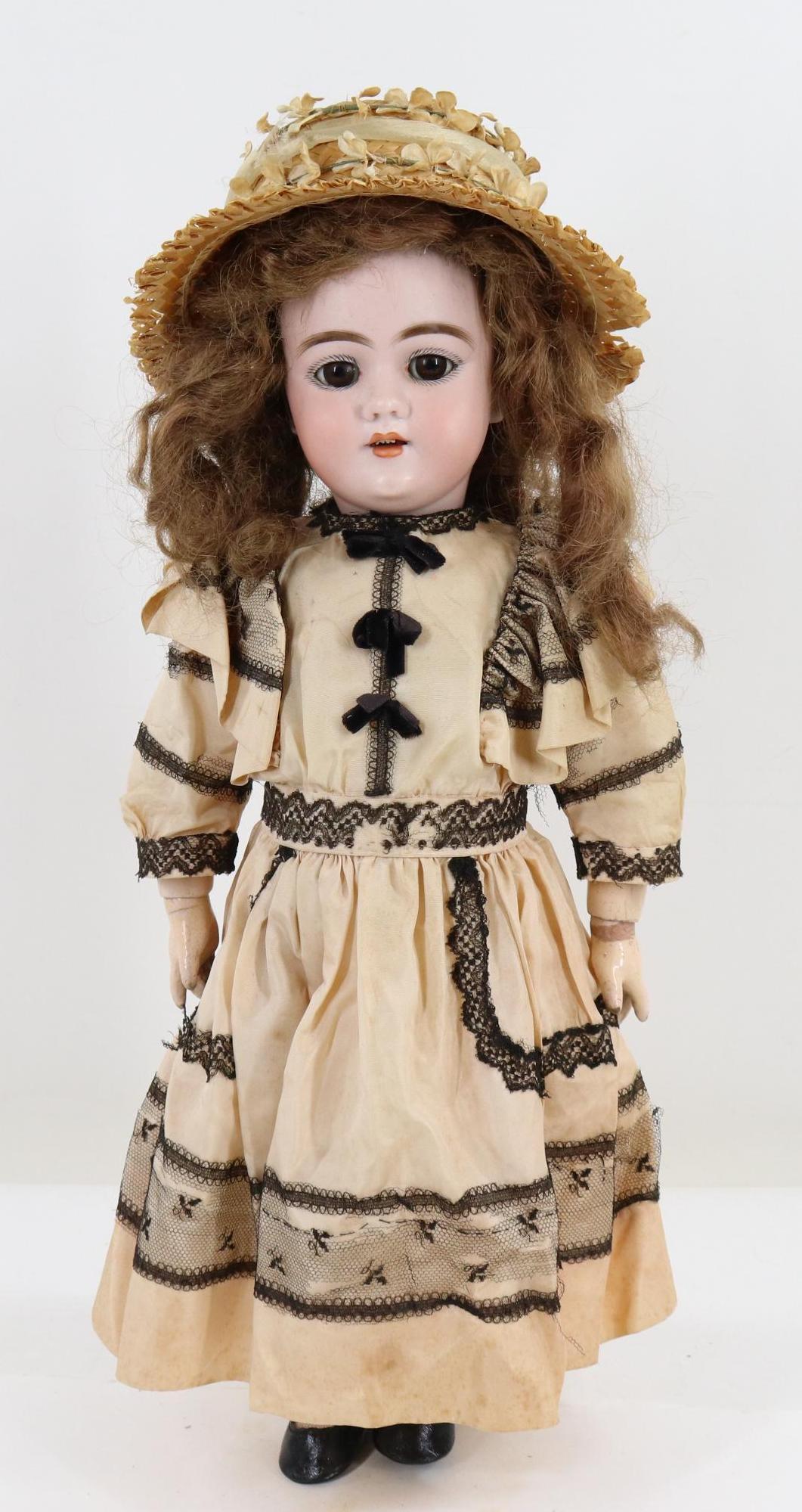 GERMAN BISQUE HEAD DOLL. (1 of 12)