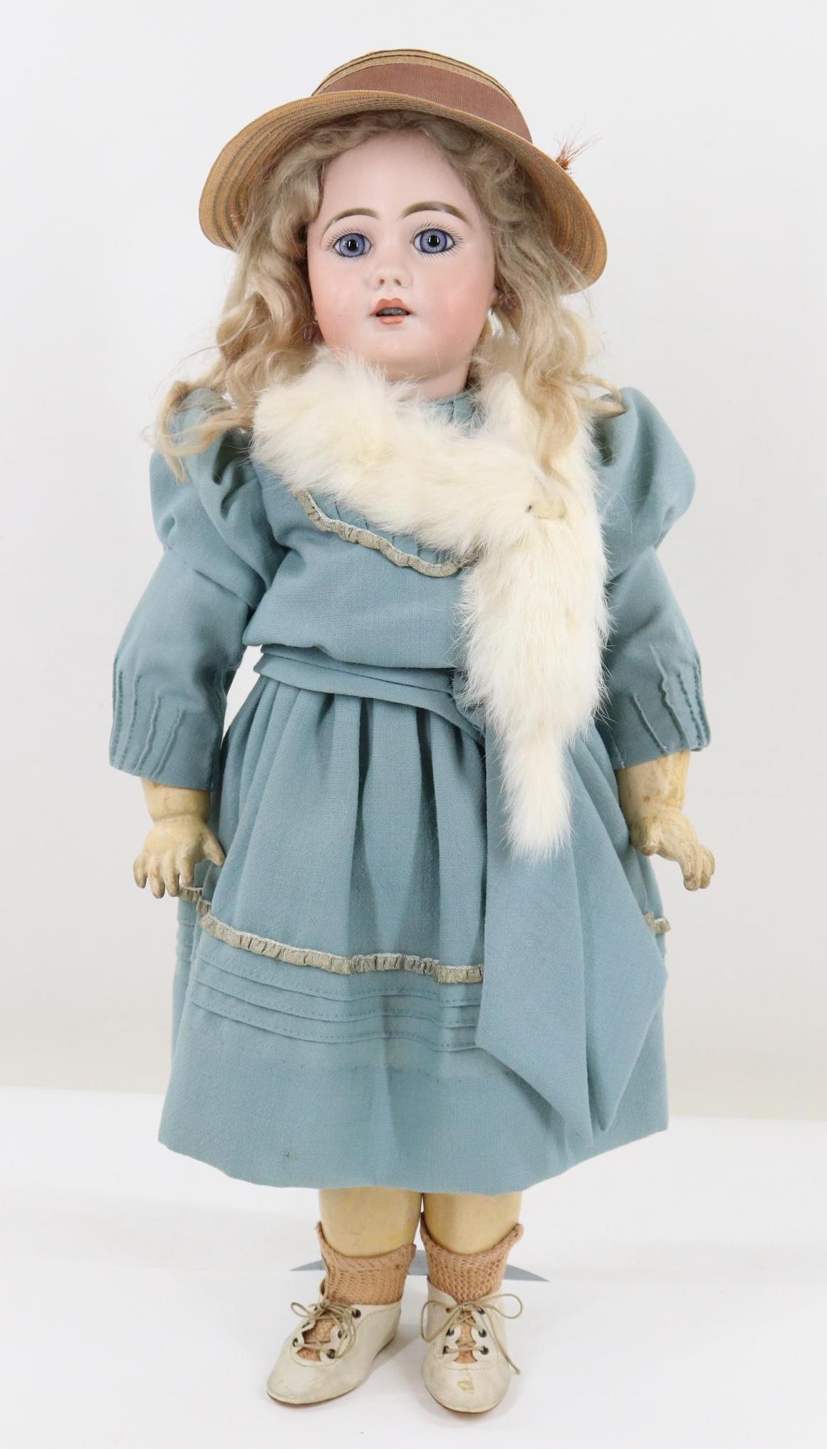 GERMAN BISQUE HEAD DOLL. (1 of 12)
