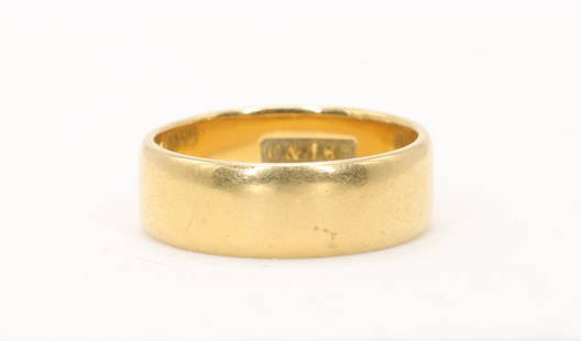 18KY Gold Ring: Band ring in 18ky gold is 7.0mm wide, size 9.5. 8.5gtw