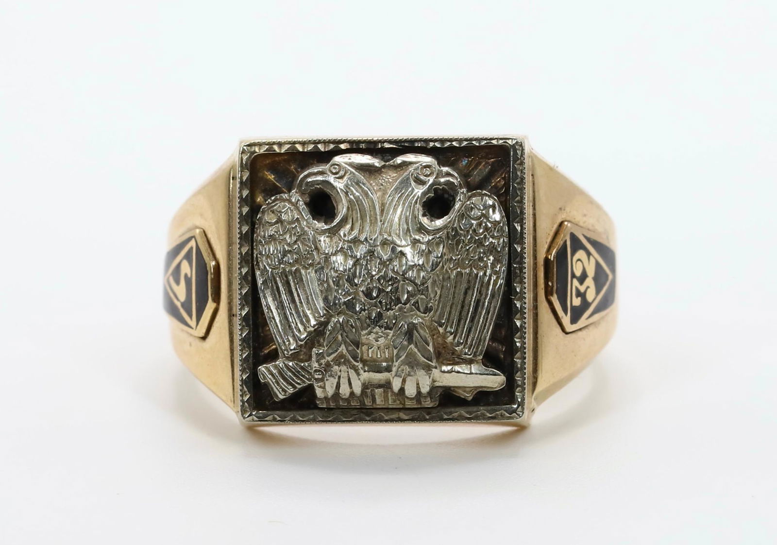 Masonic 10K Gold Diamond Ring (1 of 5)