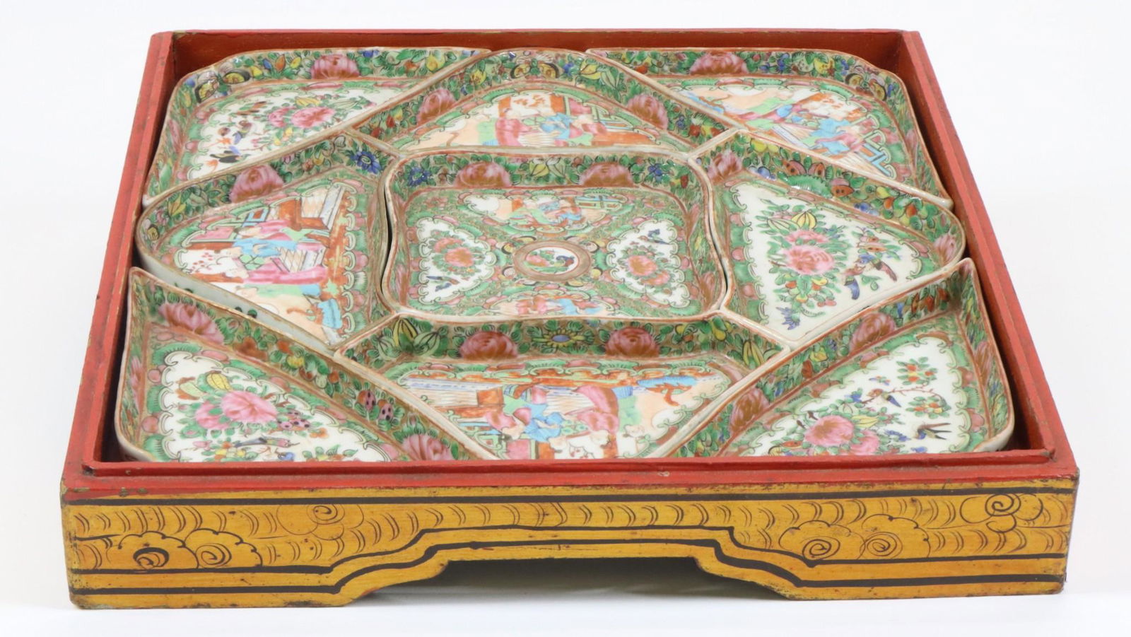 Chinese Rose Medallion Sweetmeats Set (1 of 8)