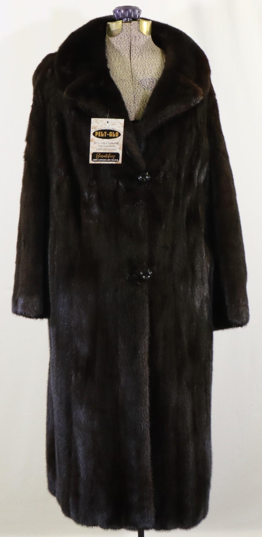 Full Length Beaver Fur Coat (1 of 8)