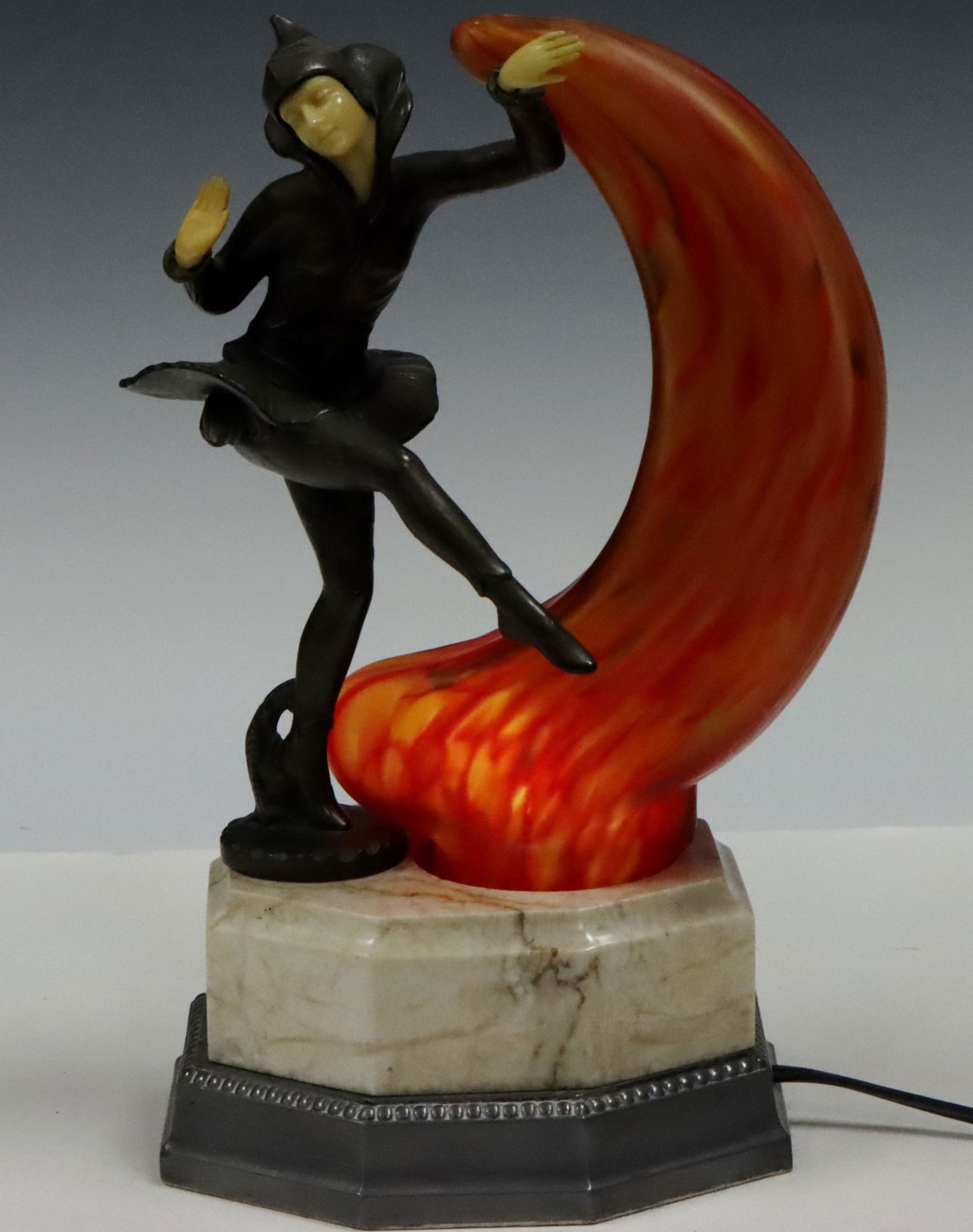Ignacio Gallo "Danseuse Des Indies" Figural Night Light (1 of 4)