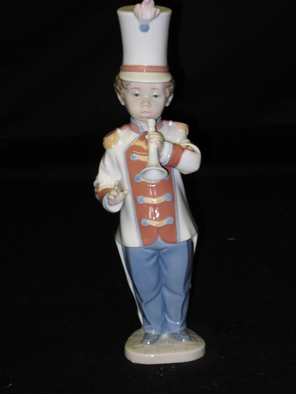Lladro Figurine