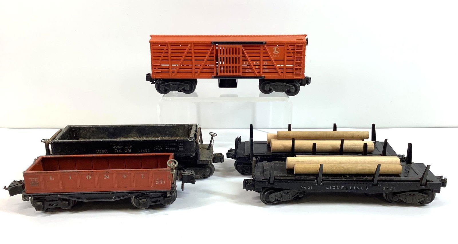 Lionel Trains Prewar and Postwar Cars (1 of 18)