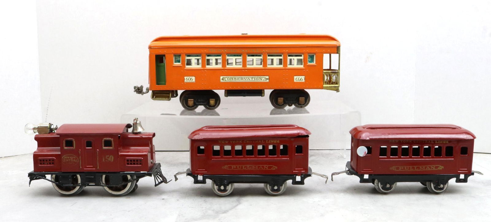 Lionel Trains 150 Locomotive and Passenger Cars (1 of 19)