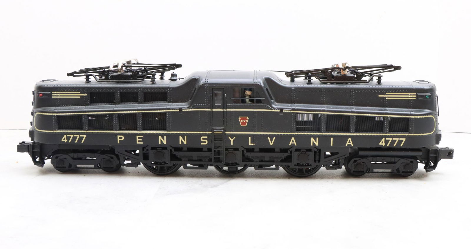 MTH Train 4777 Locomotive and Cars (1 of 20)