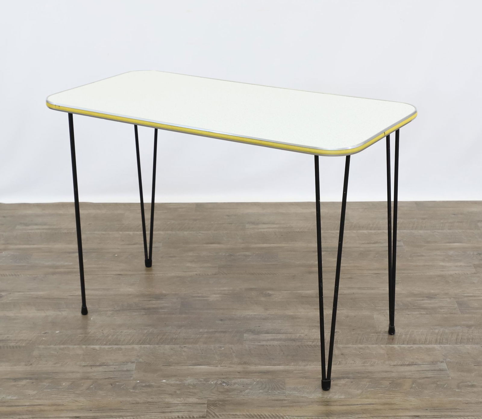 Mid-Century Modern Atomic Boomerang Formica Table (1 of 11)