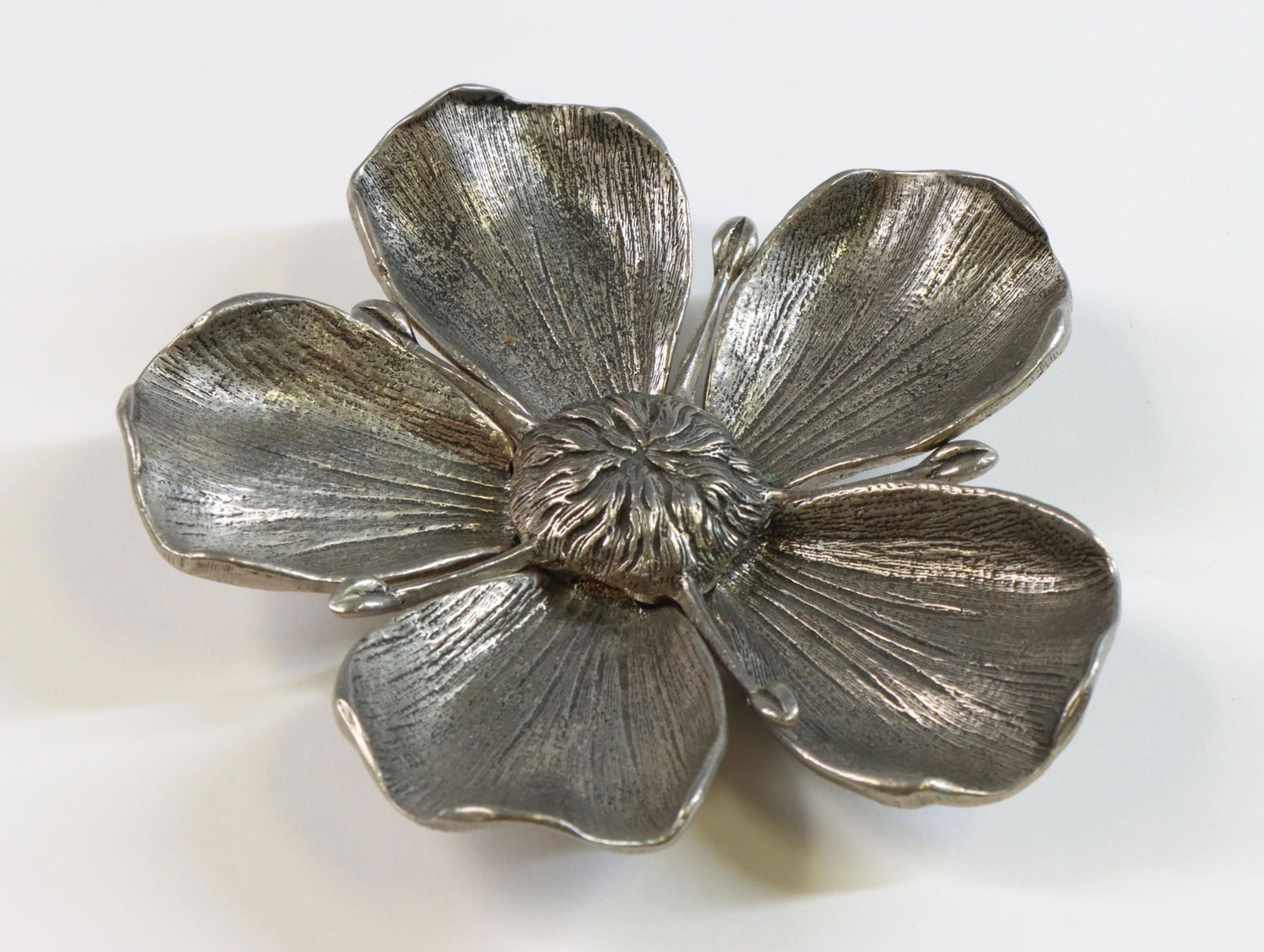 Gucci Flower Ashtray (1 of 7)