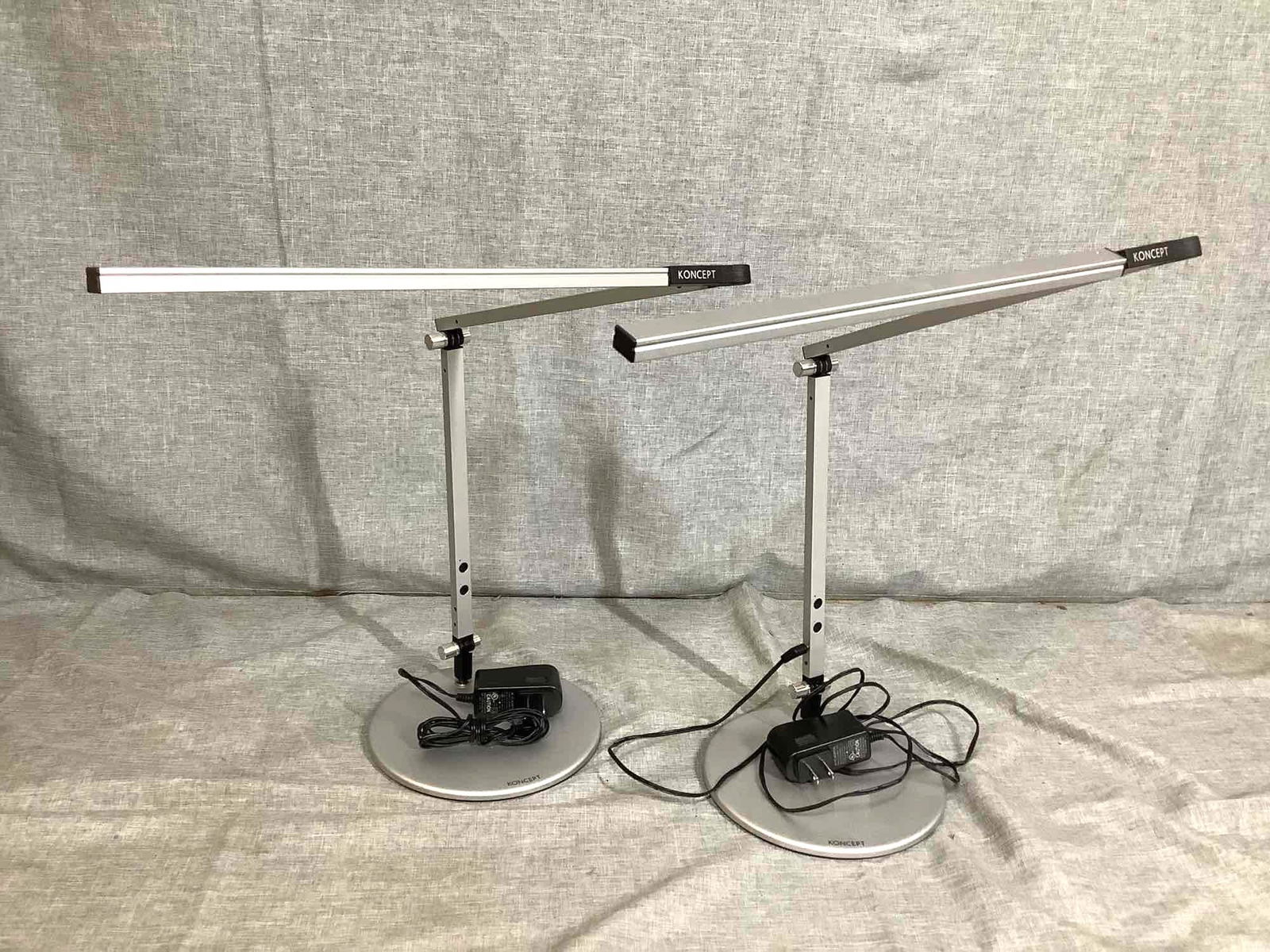 Koncept Desk Lights (1 of 6)