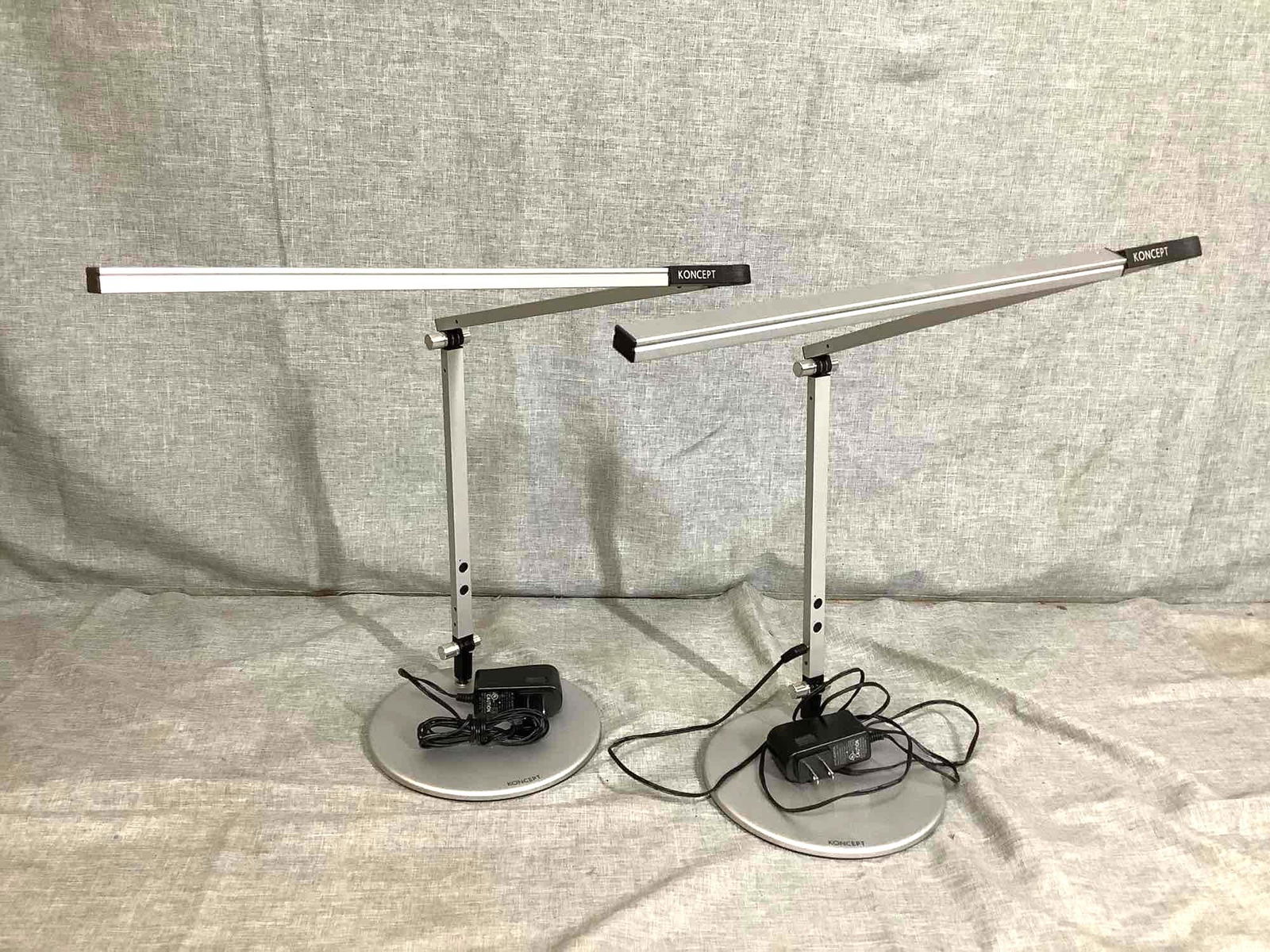 Koncept Desk Lights (1 of 9)