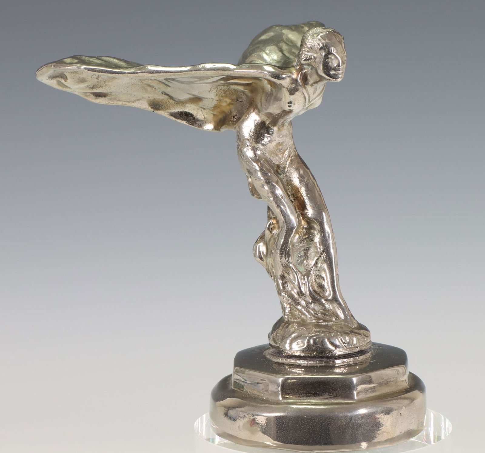 The Spirit of Ecstasy  Torre Loizaga