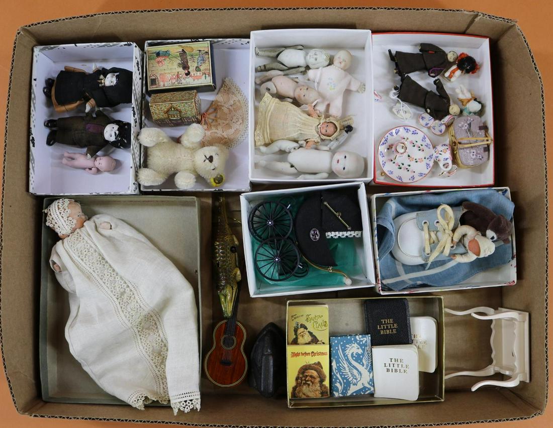 MINIATURES/DOLLS. (1 of 14)