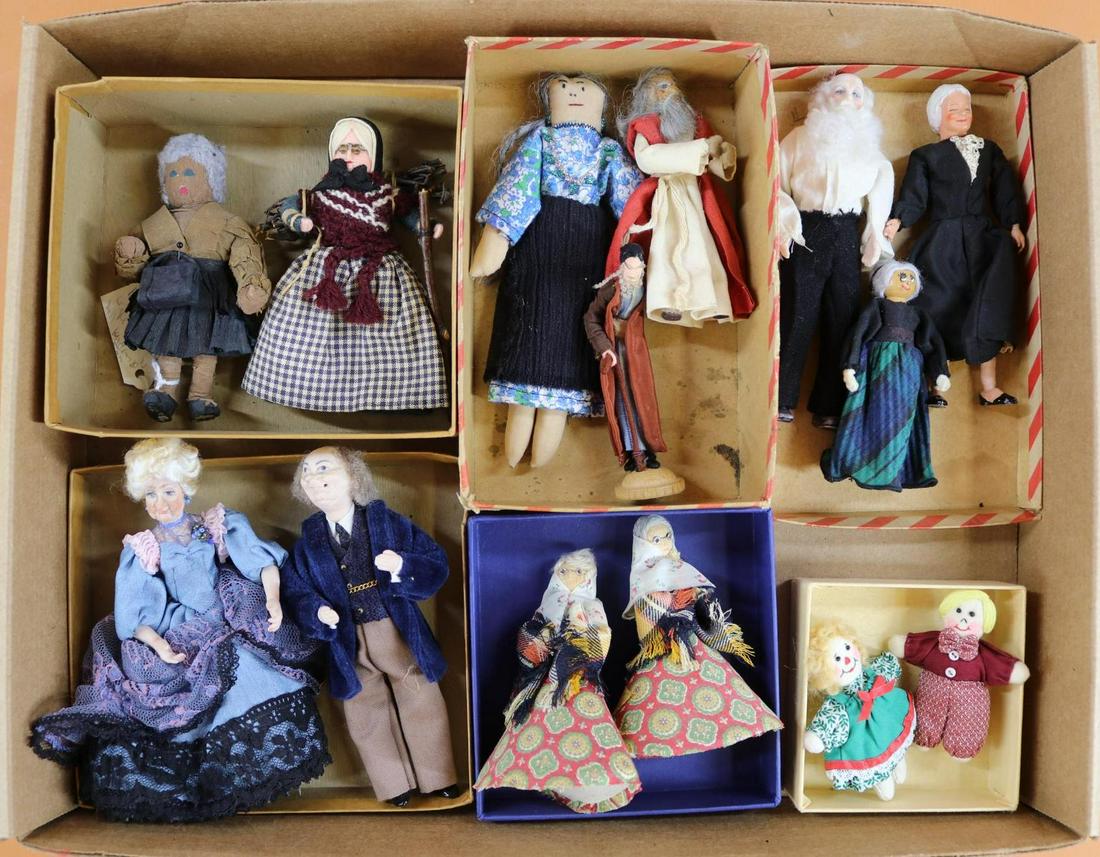 MINIATURES/DOLLS. (1 of 14)