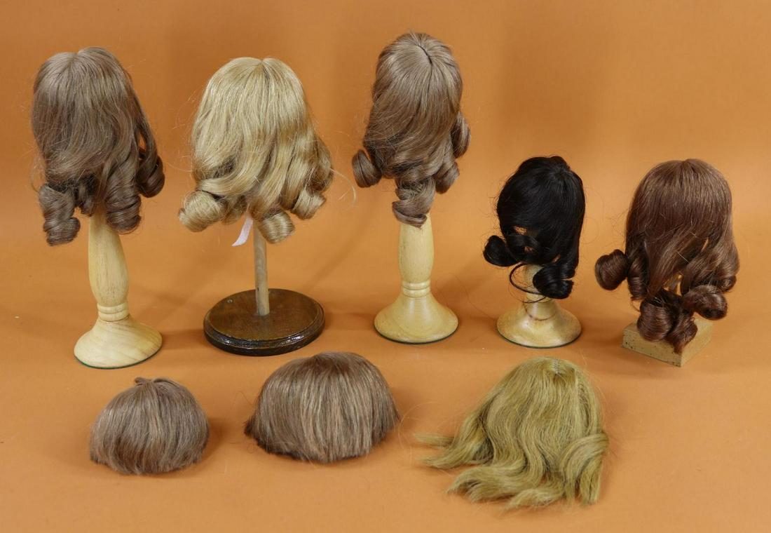 LOT OF DOLL SUPPLIES. (1 of 10)