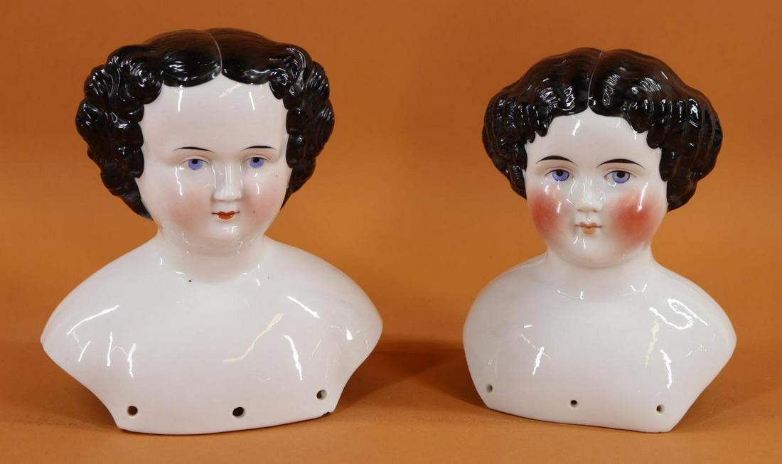 CHINA DOLL BODY PARTS. (1 of 8)