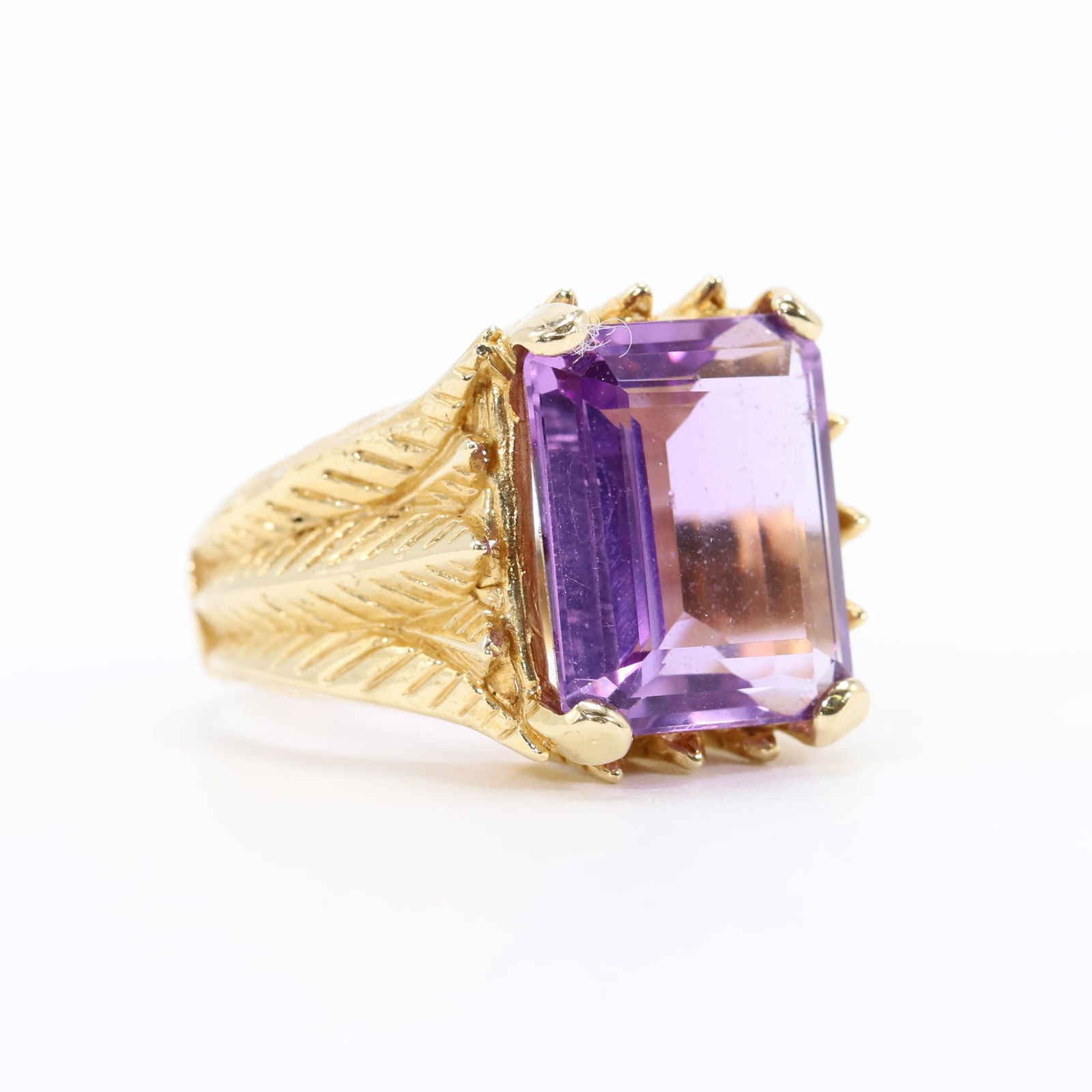 14KY Gold Amethyst Ring (1 of 7)