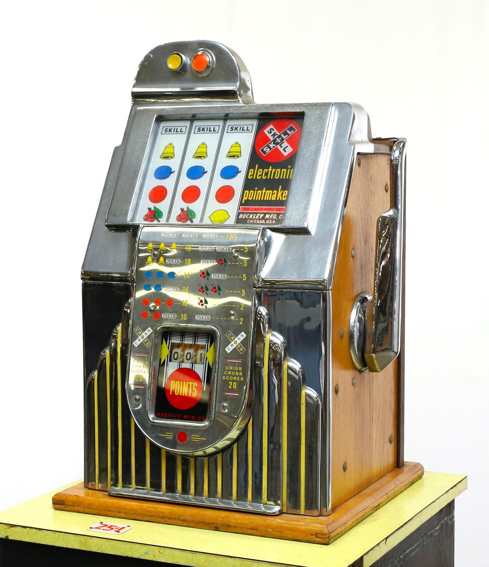 Buckley Criss Cross Electronic Pointmaker Slot Machine (1 of 13)