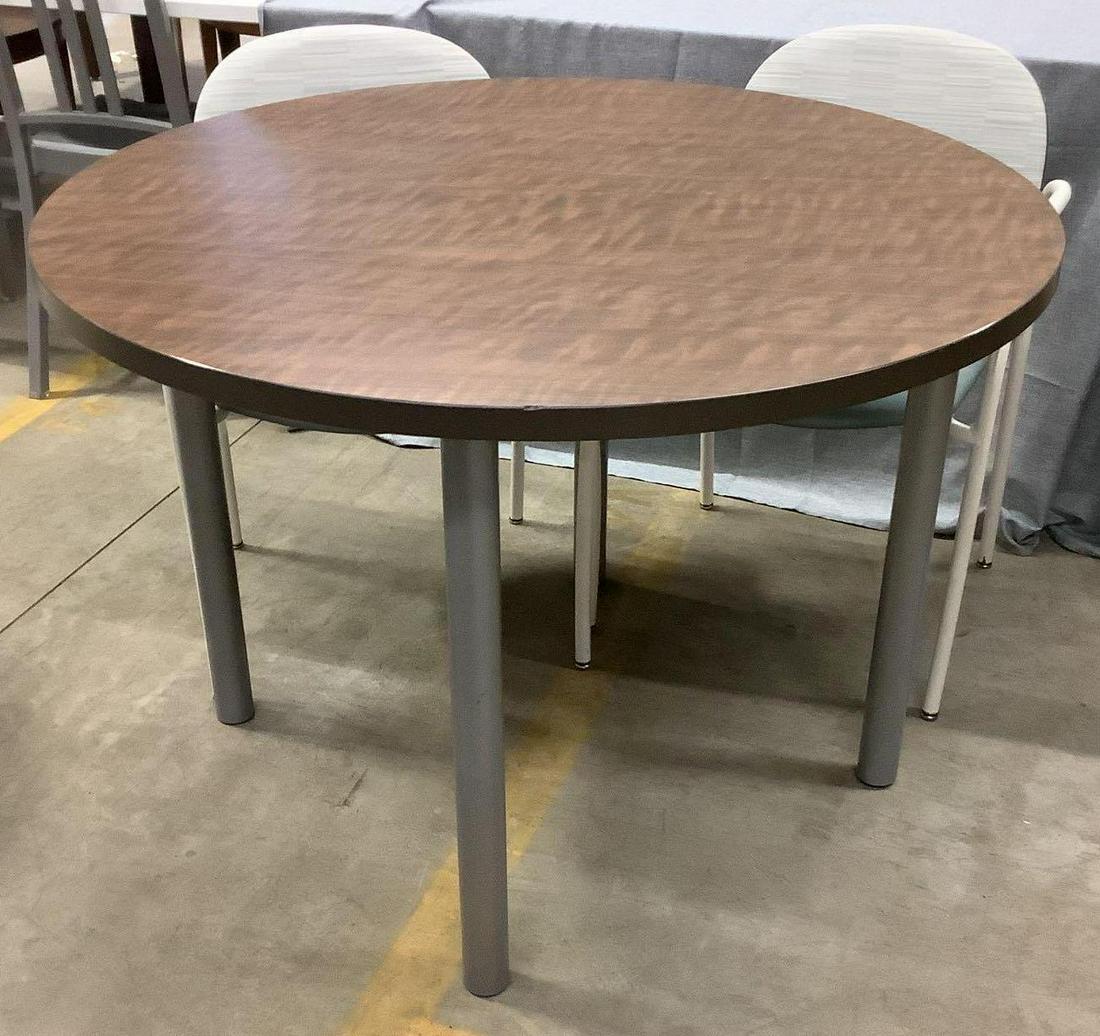 Versteel Table and Krueger Chairs: Versteel Wavelink Table, 42" diameter x 29"h, and (2) Krueger International Versa Armchairs, 22"w x 17"d x 31"h. This item is not available for shipping. Pick-up is in Malvern, PA on Tuesday, November