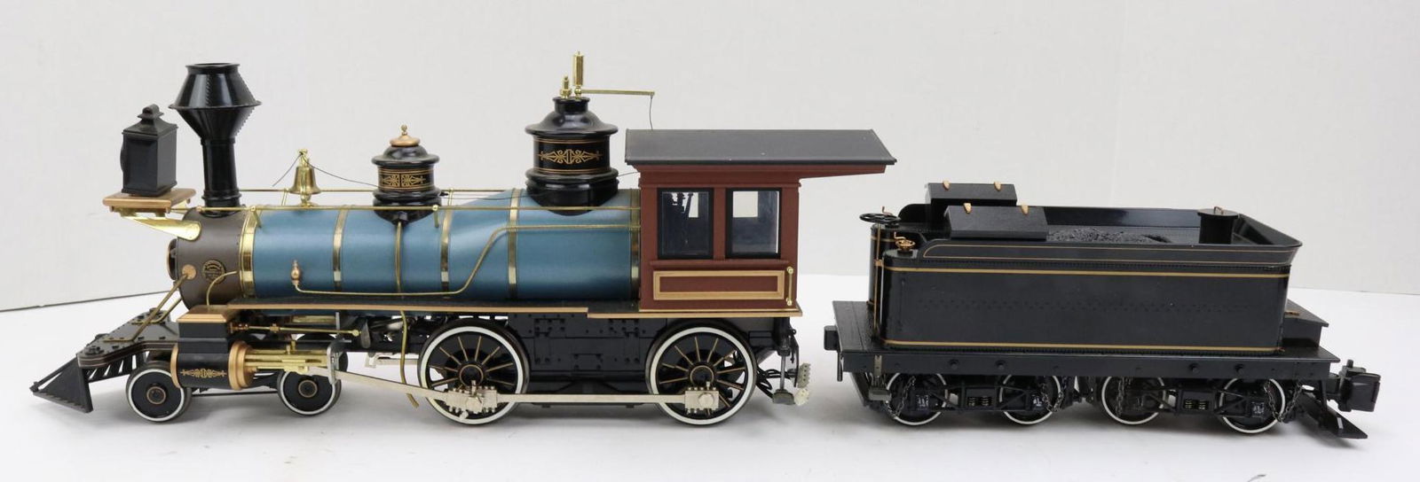Bachmann Locomotive (1 of 11)